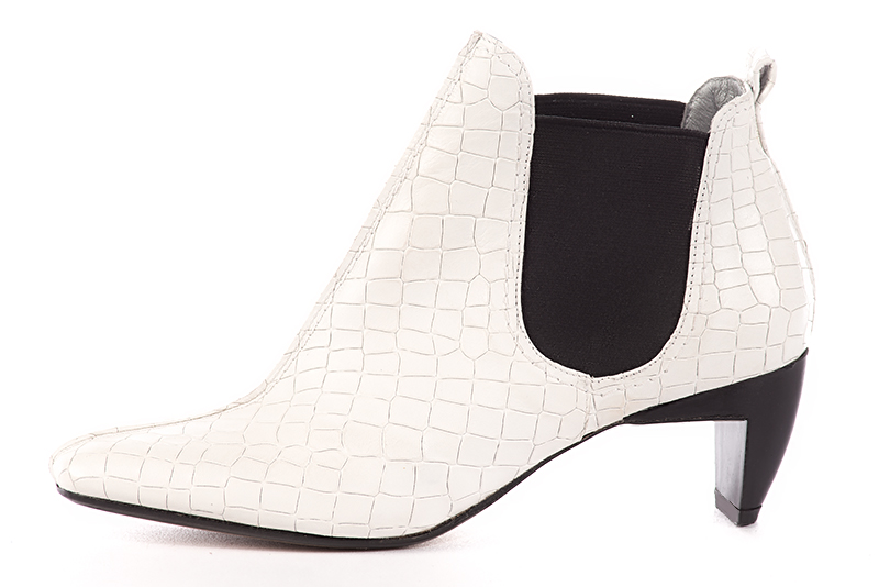 Women's off white and matt black elegant Chelsea ankle boots, with side elastics. Square toe. Medium comma heels - Profile view